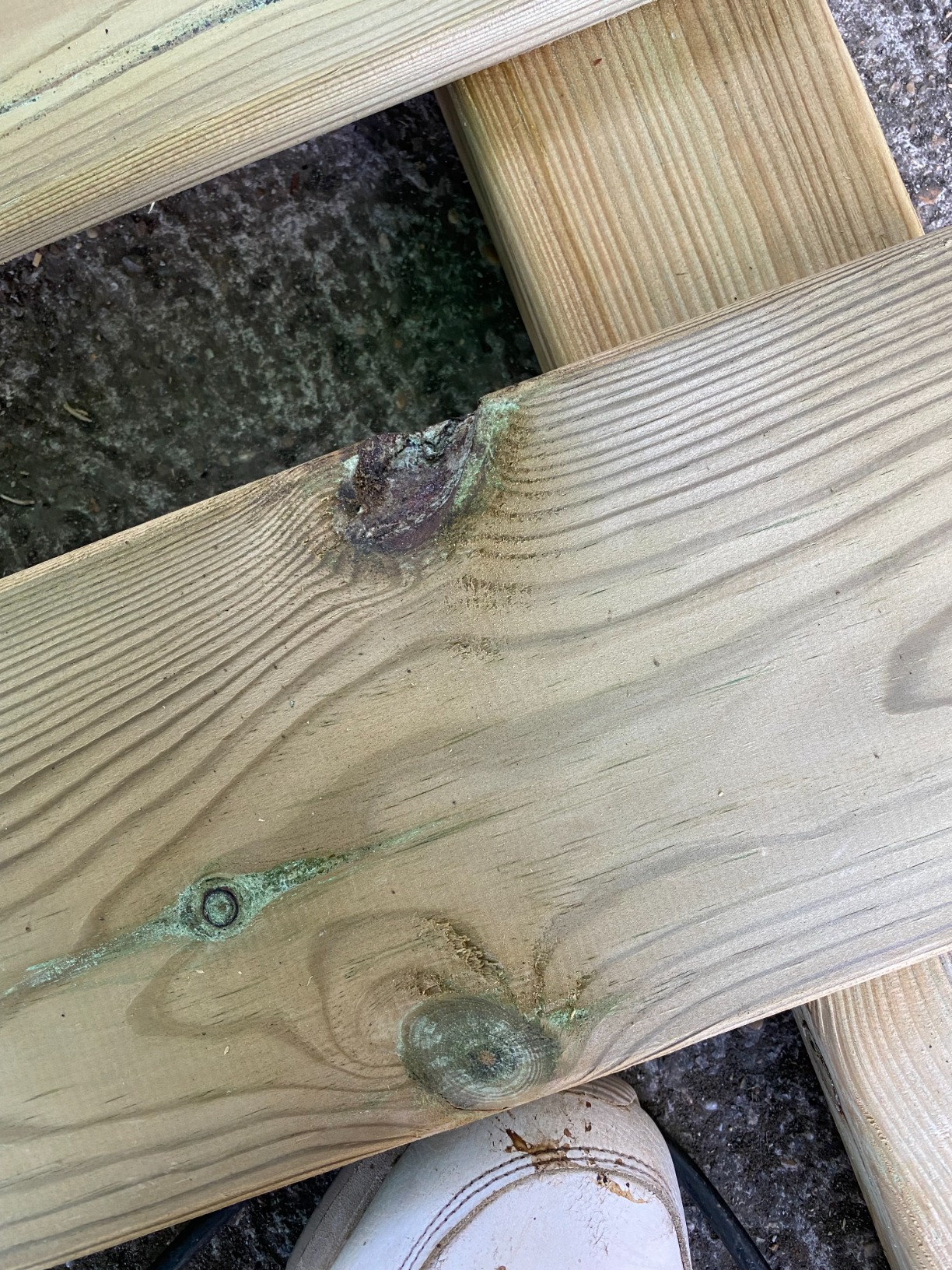 Legno un po' grezzo