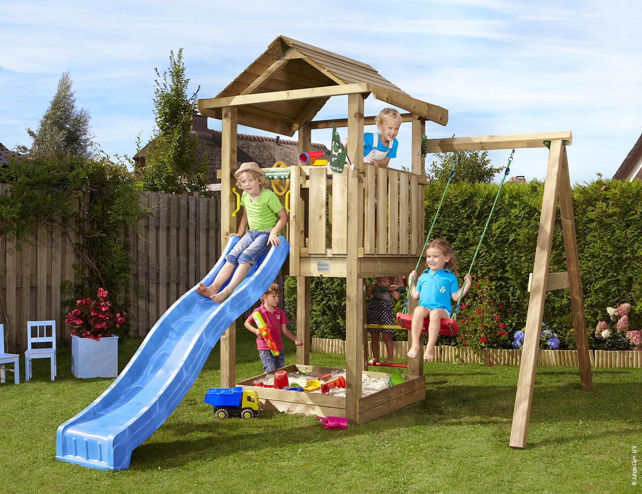 jungle-gym-jungle-house-casa-da-gioco-in-legno-con-altalena-e-scivolo-ondulato-s image 8