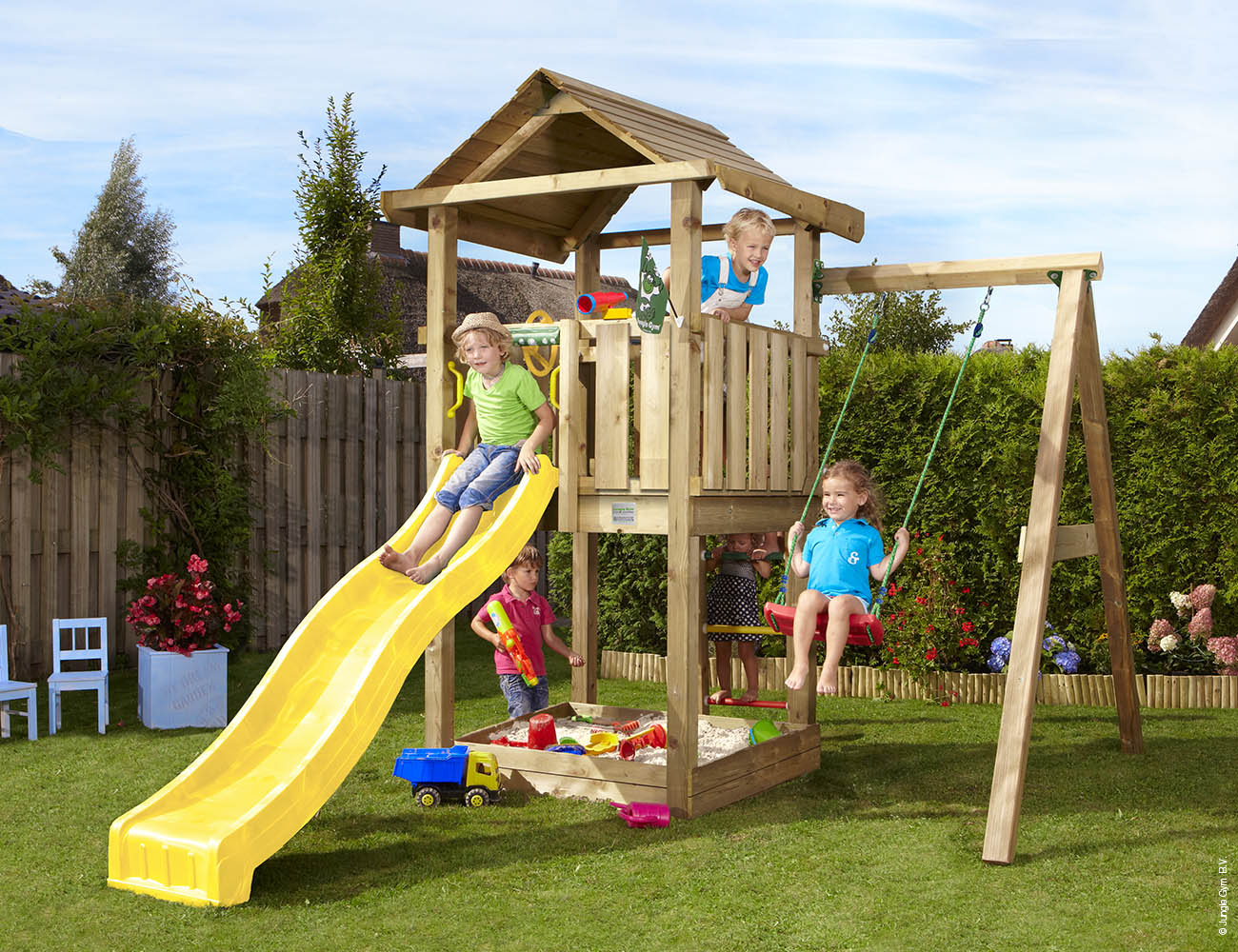jungle-gym-jungle-house-casa-da-gioco-in-legno-con-altalena-e-scivolo-ondulato-s image 7