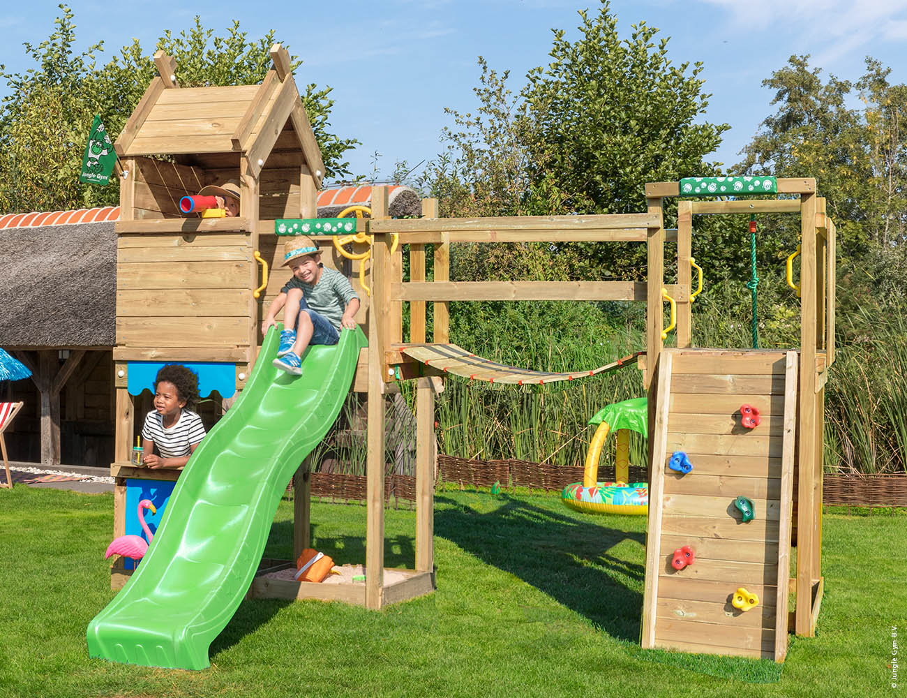 jungle-gym-jungle-resort-torre-casetta-in-legno-con-scivolo-e-ponte-traballante image 8